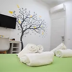 Botanik Oda ve Kahvaltı Napoli